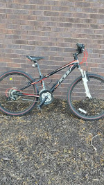Like New Felt 24 inch youth bicycle good for short person who is 5'5