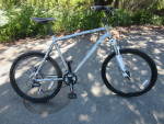 Tall 22in Raleigh 24 Speed   Mountain Commuter Bike