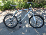 Tall 22in Raleigh 24 Speed   Mountain Commuter Bike