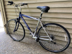 Trek "7300" 24-Speed Aluminum Frame Hybrid Commuter Bike (20 in Frame)