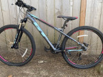Women's GT Laguna Pro MTB 27.5"