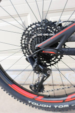 2019 Pivot Mach 4 V2 Carbon Full Suspension Mountain Bike Large 2 ride