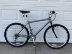 Specialized stump jumper mountain bike
