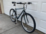 Specialized stump jumper mountain bike