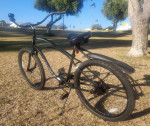 Men's Electra Cruiser 26-inch wheels and green lights in rims