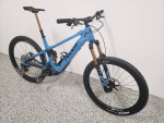 2023 Pivot Shuttle AM E-Mountain Bike