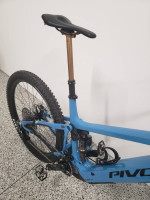 2023 Pivot Shuttle AM E-Mountain Bike
