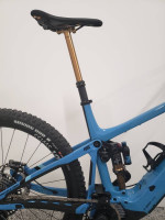 2023 Pivot Shuttle AM E-Mountain Bike