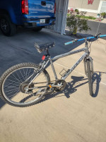 Huffy Illumina 18 sp. tires like new
