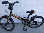 TREK Jet 20in , Age 6-9