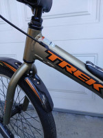 TREK Jet 20in , Age 6-9
