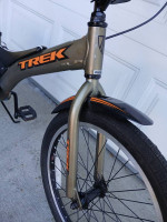 TREK Jet 20in , Age 6-9