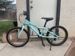 LIV Enchant Girls Bike 20 Lite