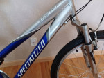 Women's Specialized 24 Speed Hybrid/Comfort Bike