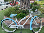 26" Nirve Paul Frank "Picnic" edition Ladies Beach Cruiser Like New