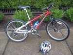 Barely used Kona Hula Light Weight Hardtail unisex bike for 8-13 y old