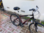 Trek Navigator 2.0 Hybrid Bike Frame Size :19 Tires :26