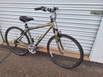 Trek 7200 ladies. Bike