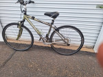 Trek 7200 ladies. Bike
