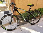 SCHWINN HYBRID BIKE 21 SPEEDS LIKE NEW