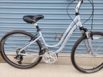 TREK HYBRID BIKE  21 SPEEDS  SIZE M