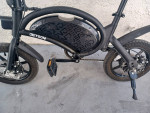 Jetson Bolt Folding Electric Ride-On