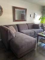 Sectional Sofa with Chaise