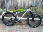 Large Giant Fathom - Great Great Conditon - Ready to Ride!