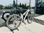 Yeti SB115 Large Nobl TR36 Carbon I9 wheels