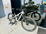 Yeti SB115 Large Nobl TR36 Carbon I9 wheels