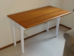 Sofa Table with Drop Leaf in Excellent Condition