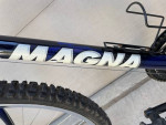 BICYCLE , MOUNTAIN BIKE , MAGNA GLACIER POINT 26" WHEELS