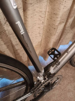 Specialized sectuer road bike with extras