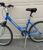 Reduced price == Schwinn 26" unisex bike