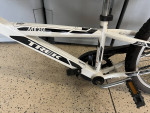 Trek MT201 Pull Behind Trainer Bike