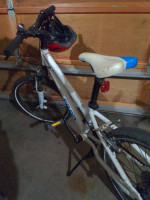 20" Co-op Cycles Rev Mountain Bike Shocks Girls 6-Speed w/ Helmet $120