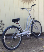 Women’s Electra townie 3sp. city cruiser bicycle !