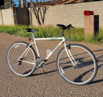 Specialized Crossroads Cruz Hybrid Bike 700c