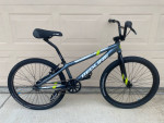 2017 Redline MX 24 BMX Cruiser 24” Bike - Delivery available.