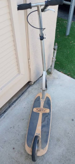 Xootz Xootr Scooter Foldable/Collapsible