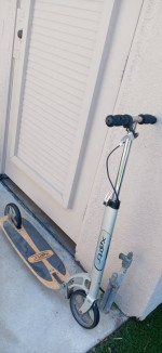 Xootz Xootr Scooter Foldable/Collapsible