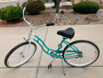 Schwinn Women's Cruiser Bike