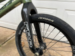 Staystrong Pro BMX Race Bike - Carbon fork, Box One Wheels