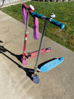 2 kids kick scooters with bell and stand
