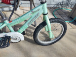 Specialized girls hotrock bike 16"