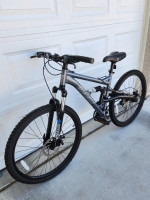 EXCELLENT CONDITION GRAVITY FSX 24 SPEED FULL SUSPENSION MOUNTAIN BI26
