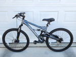 EXCELLENT CONDITION GRAVITY FSX 24 SPEED FULL SUSPENSION MOUNTAIN BI26