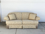SOFA / COUCH