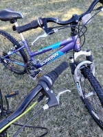 24" Schwinn mountain bike for girls, good condition