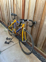 Trek Alpha Series 2200 road bike
